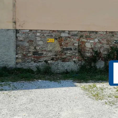 Apartamento Abbondio 11 *