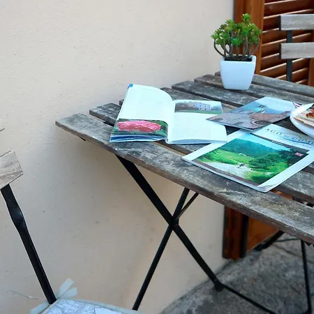 Abbondio 11 קומו