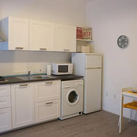 Apartamento Abbondio 11 *