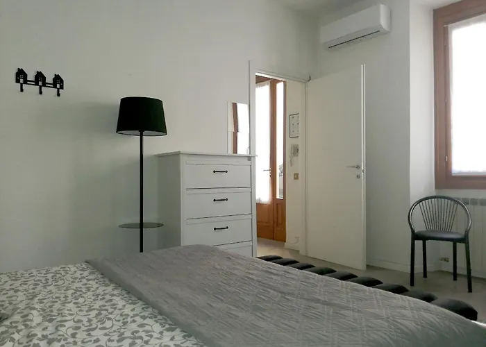 Abbondio 11 Apartment